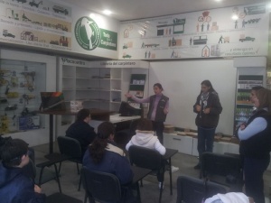 Alumnos de la Escuela Dra. Sara Faisal nos visitan en el Placacentro Alumnos de la Escuela Dra. Sara Faisal nos visitan en el Placacentro